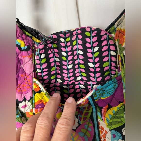 Vera Bradley Clare Va Va Bloom Retired Floral Pink Quilted Cotton Crossbody Bag - Picture 9 of 11